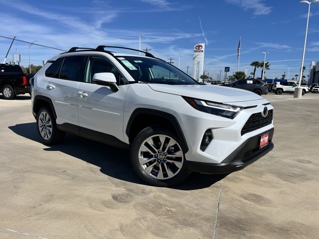 2025 Toyota RAV4 XLE Premium's photo