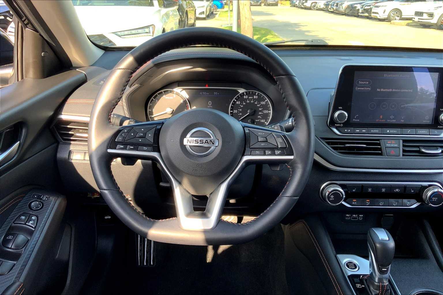 2019 Nissan Altima 2.5 SR photo 5