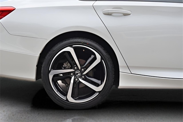 2020 Honda Accord LX photo 4