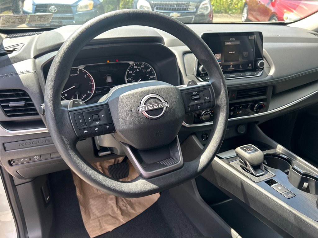 2026 Nissan Rogue S photo 5