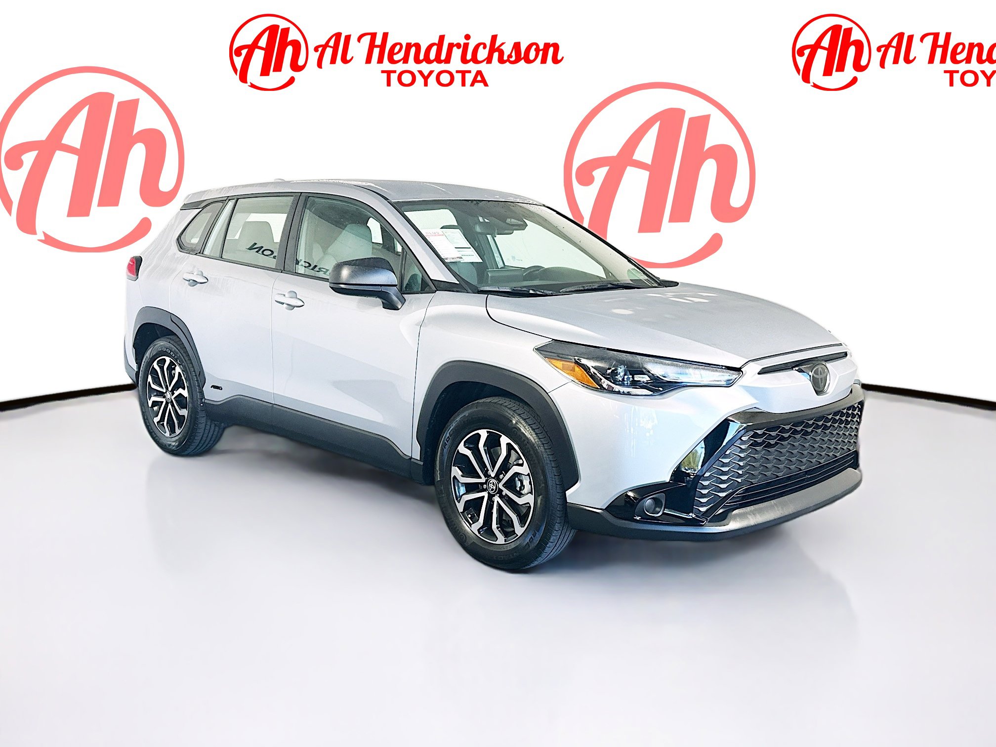 2024 Toyota Corolla Cross S's photo