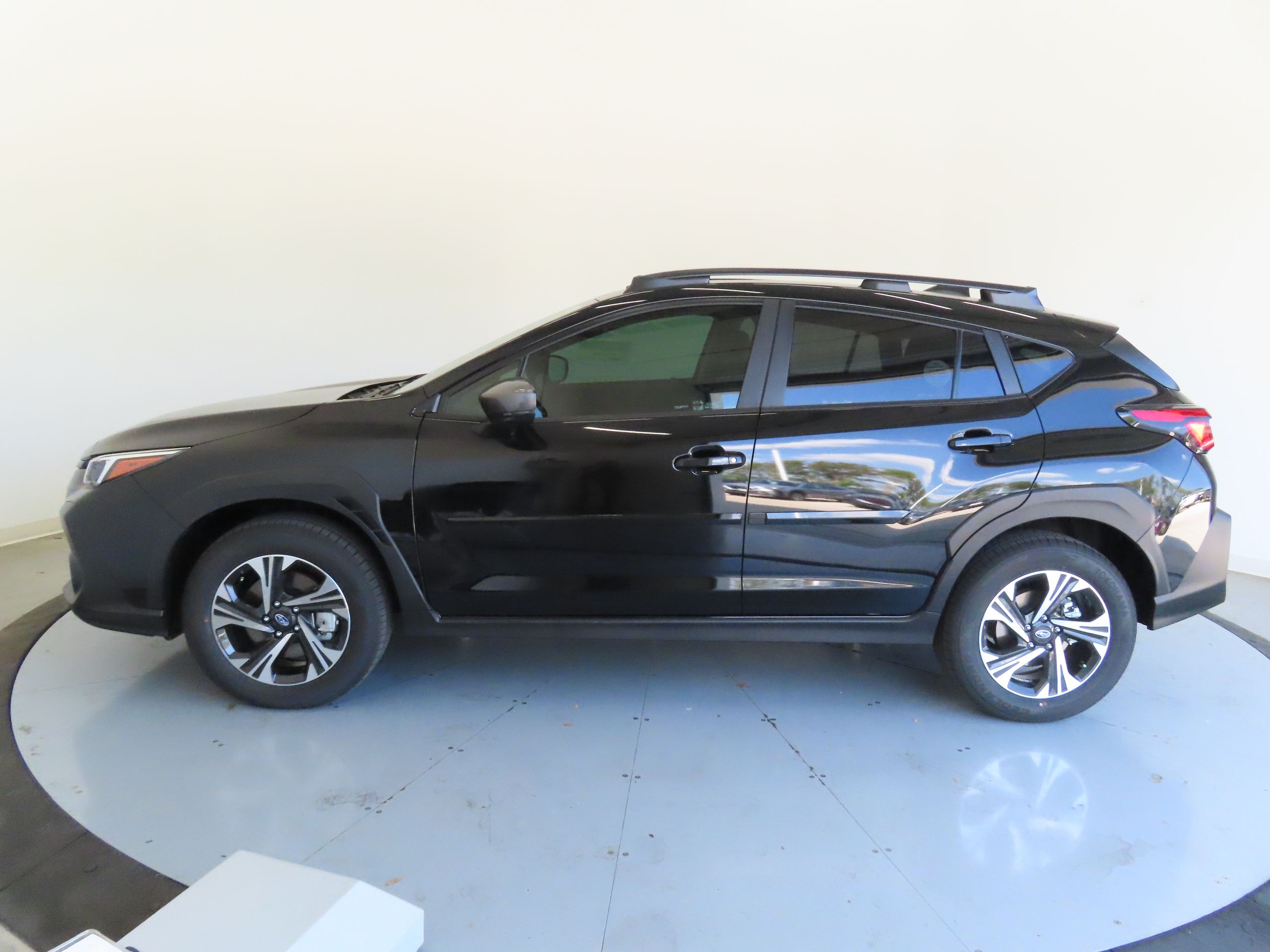 2025 Subaru Crosstrek Premium photo 6