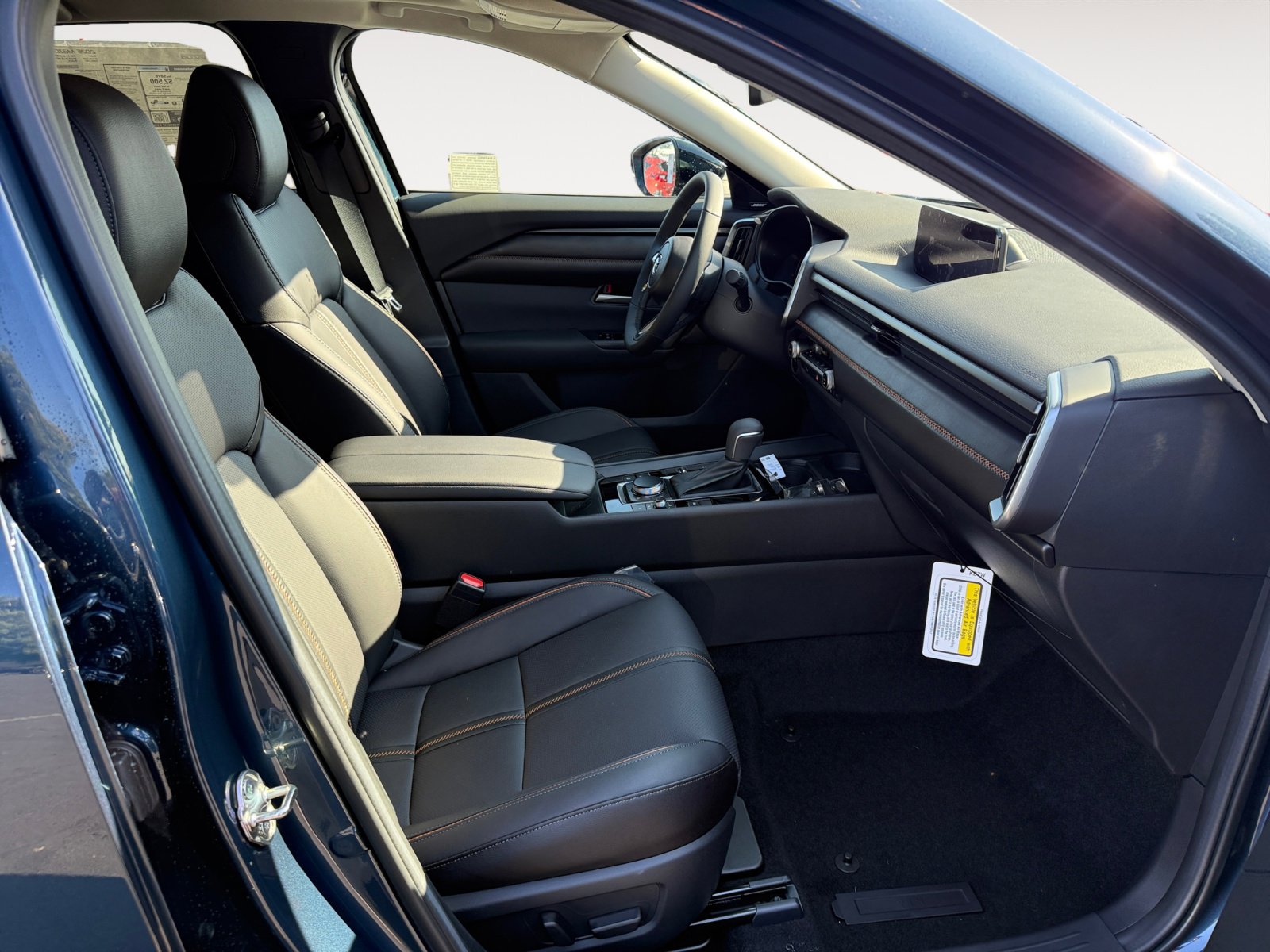 2025 Mazda CX-50 Premium photo 19