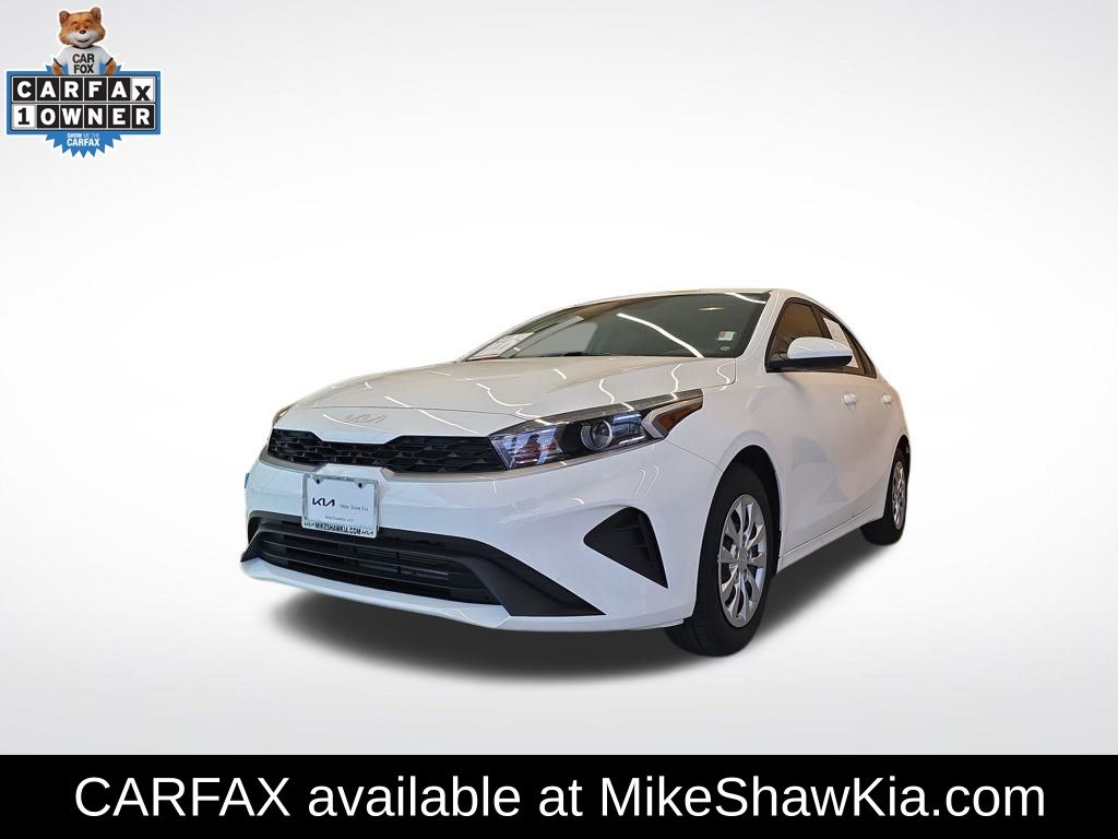 2024 Kia Forte LX's photo