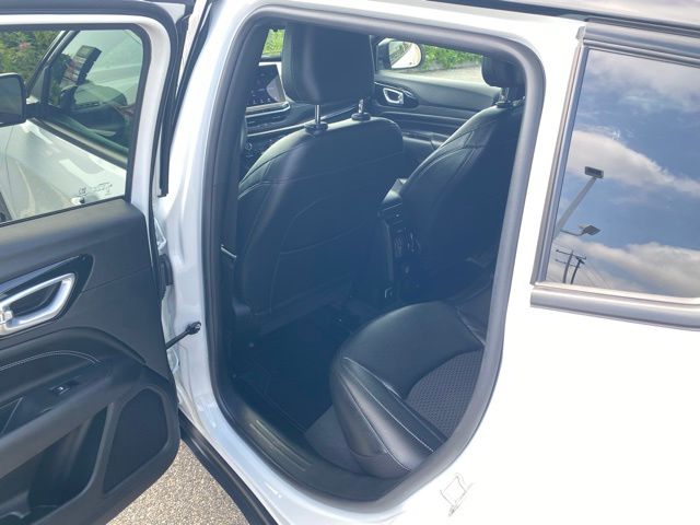 2022 Jeep Compass Altitude photo 17