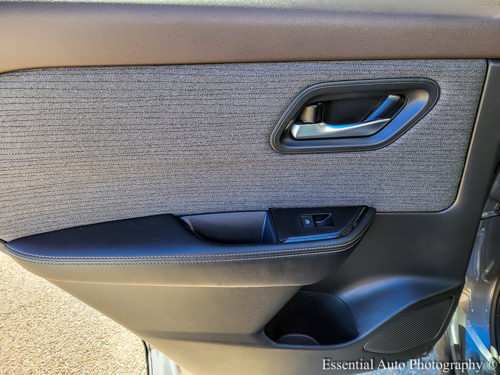 2023 NISSAN ROGUE - Image 17