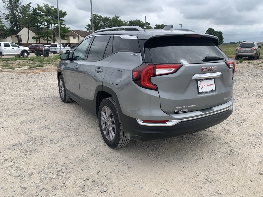 2024 Gmc Terrain SLT photo 5