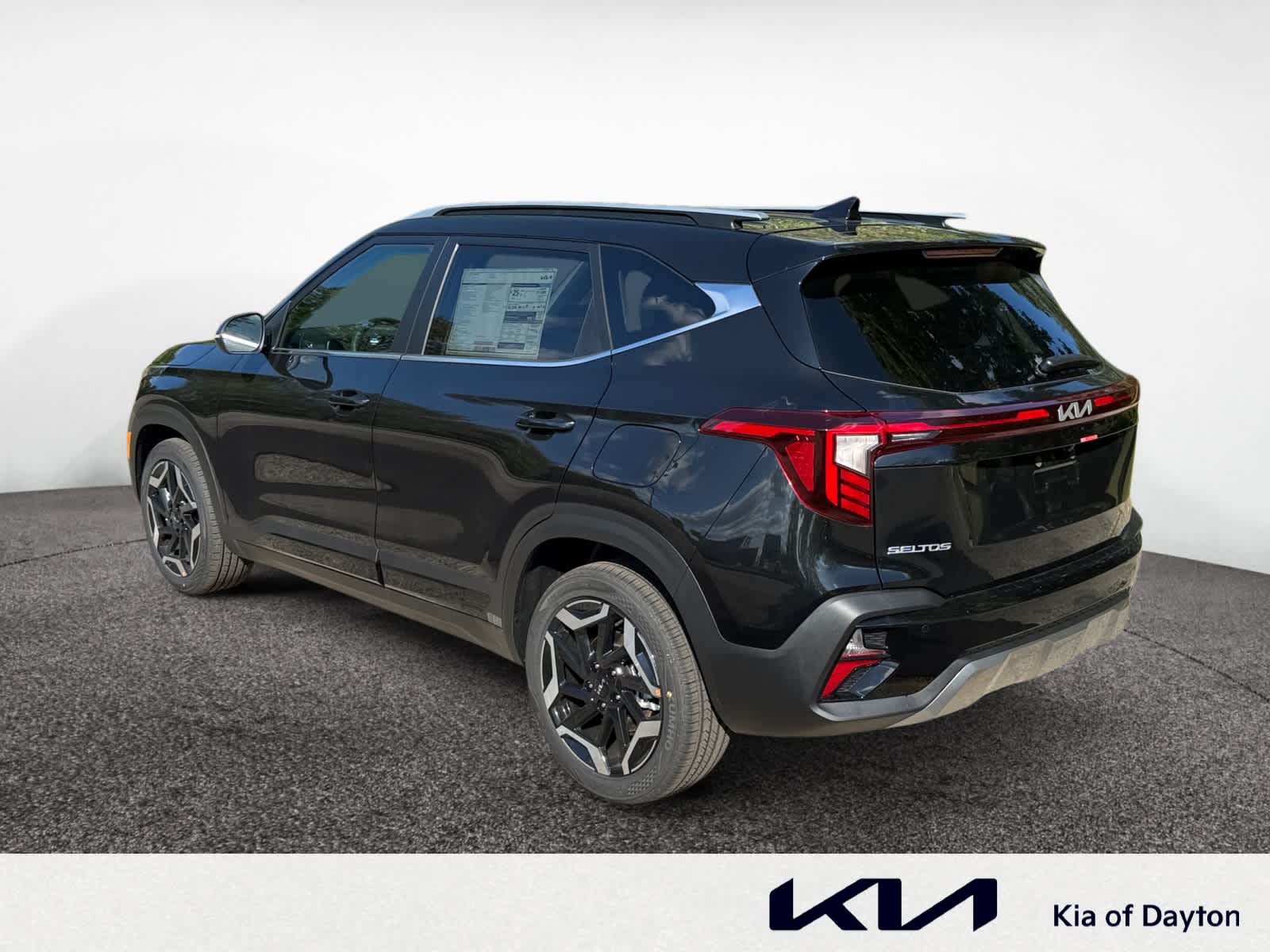 2026 Kia Seltos SX photo 2