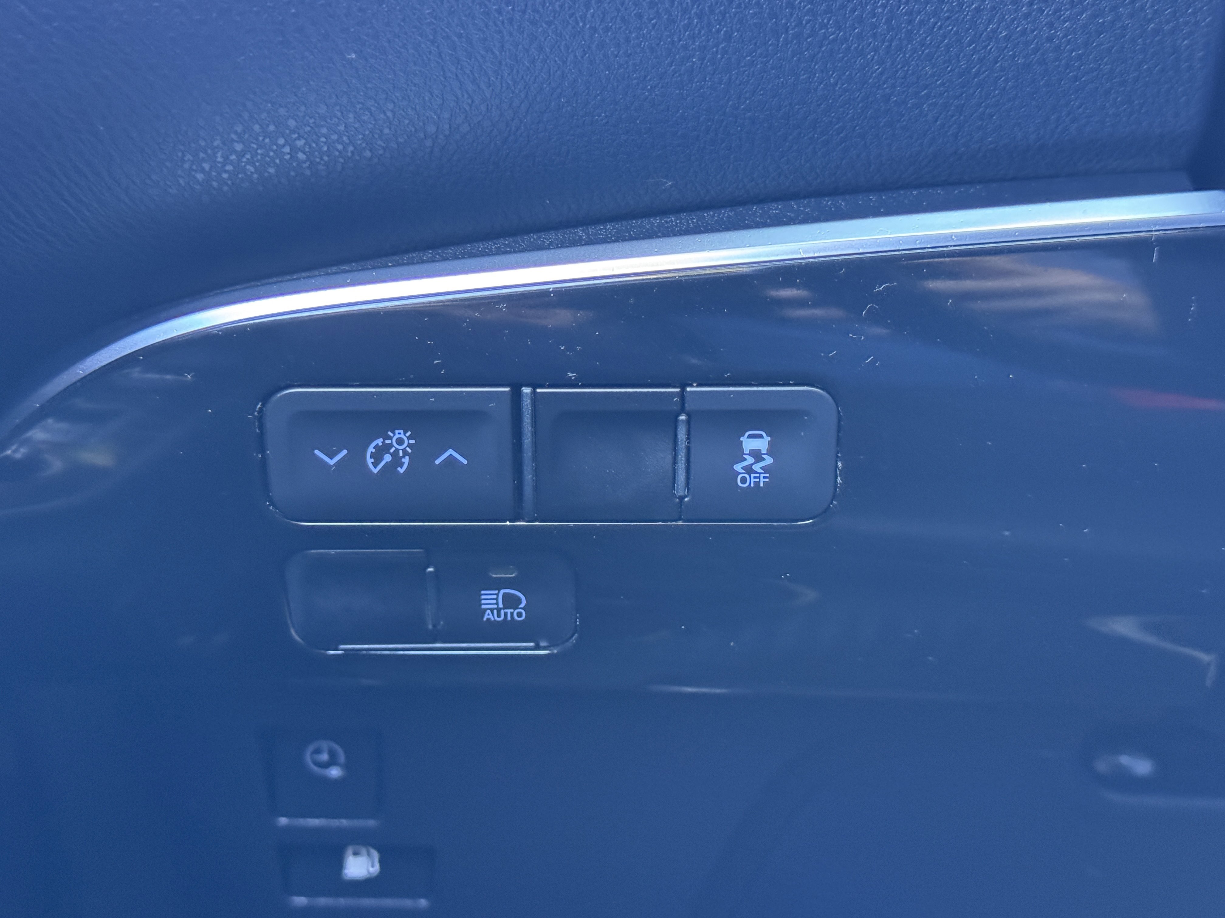 2021 Toyota Prius Prime XLE photo 4