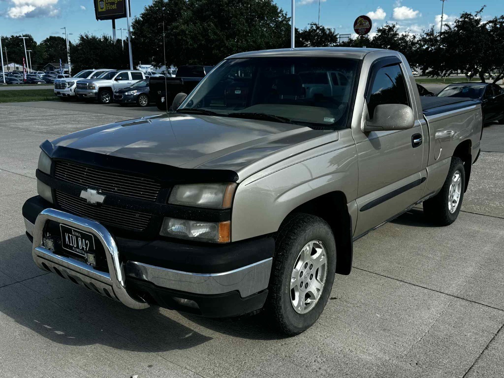 Used 2005 Chevrolet Silverado 1500 Work Truck with VIN 1GCEC14X95Z153313 for sale in Storm Lake, IA