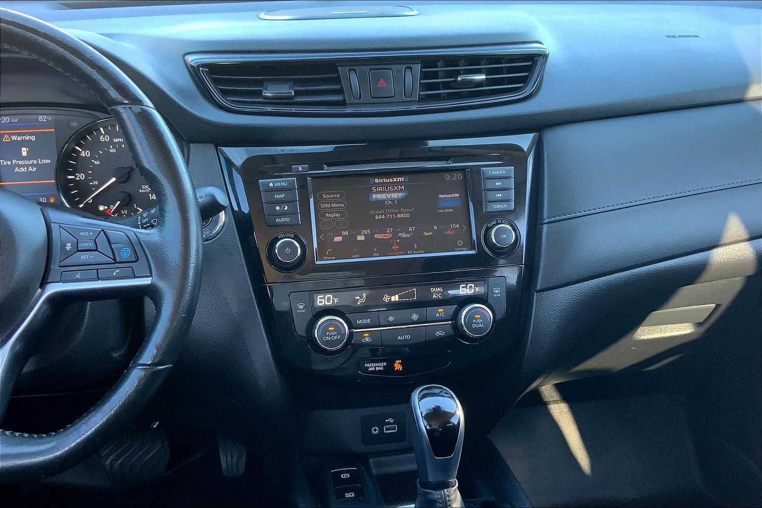 2020 Nissan Rogue SV photo 6