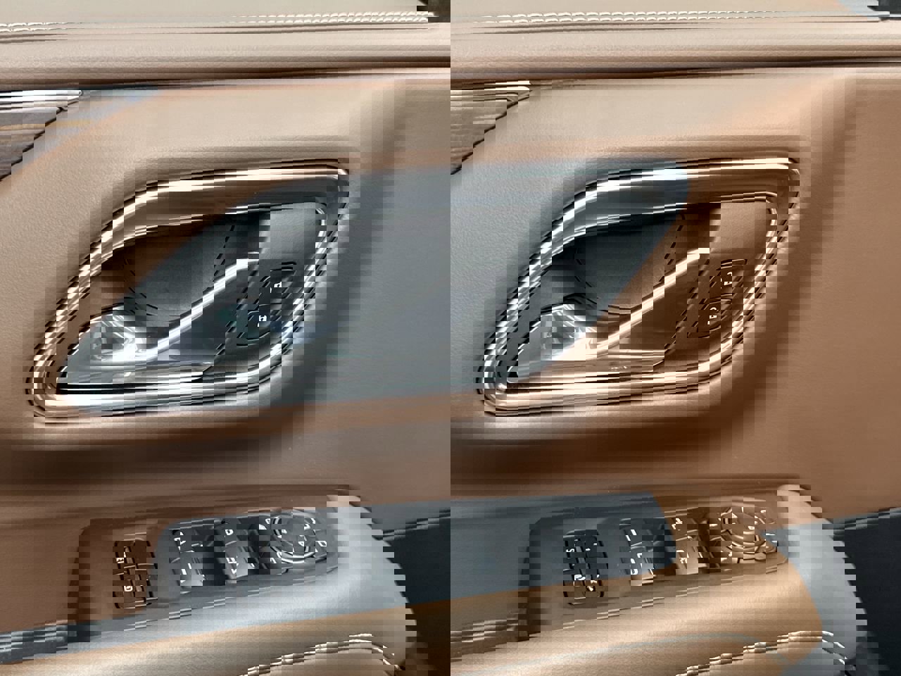 2023 Chevrolet Tahoe High Country photo 14
