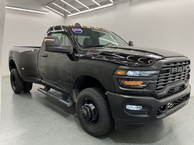 2026 Ram 3500 Tradesman photo 8