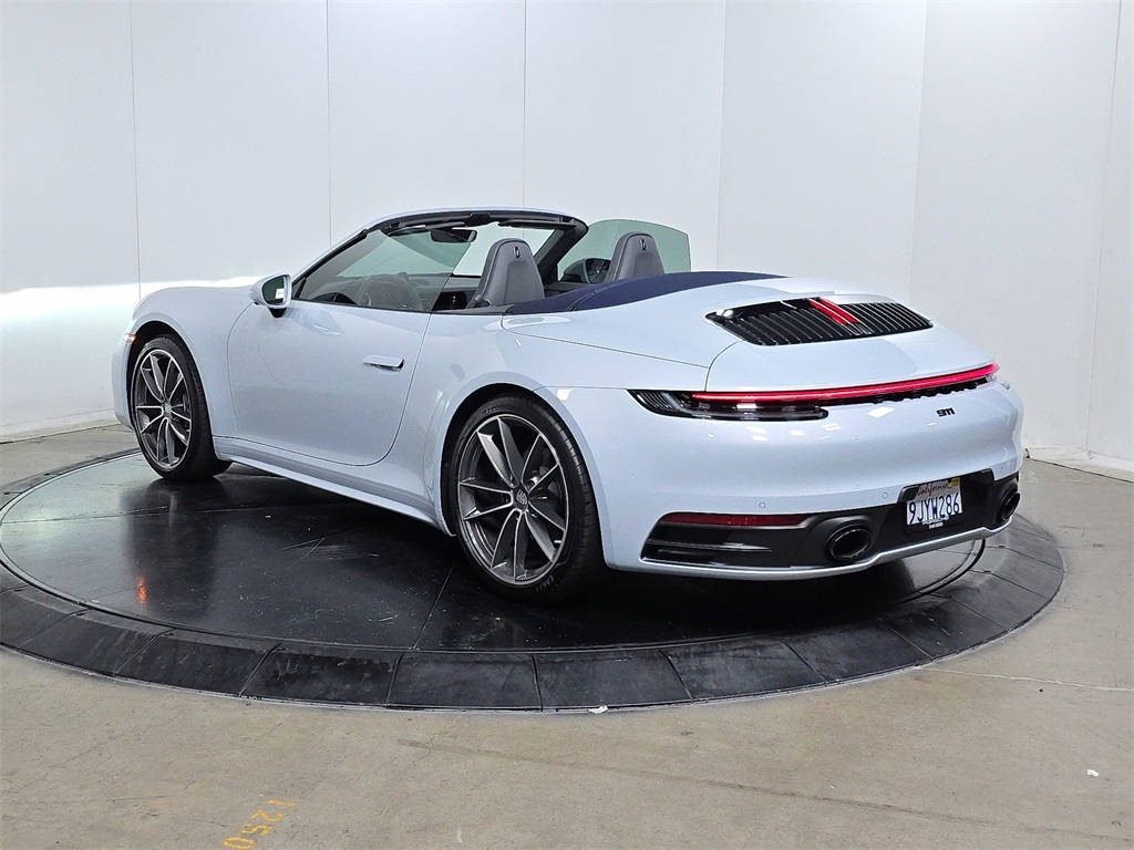 2024 Porsche 911 4 Cabriolet photo 9