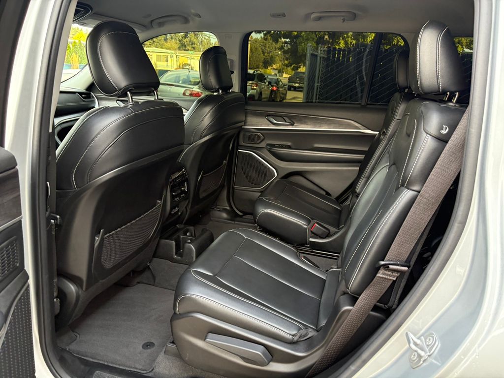 2022 Jeep Grand Cherokee Limited photo 27