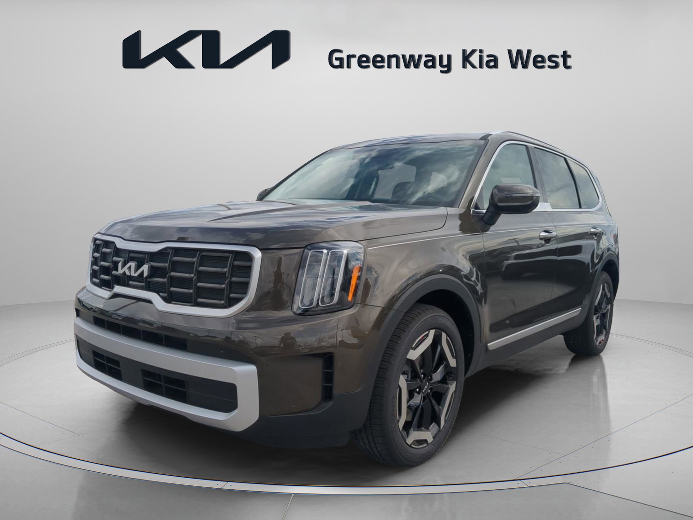 2025 Kia Telluride S photo 2