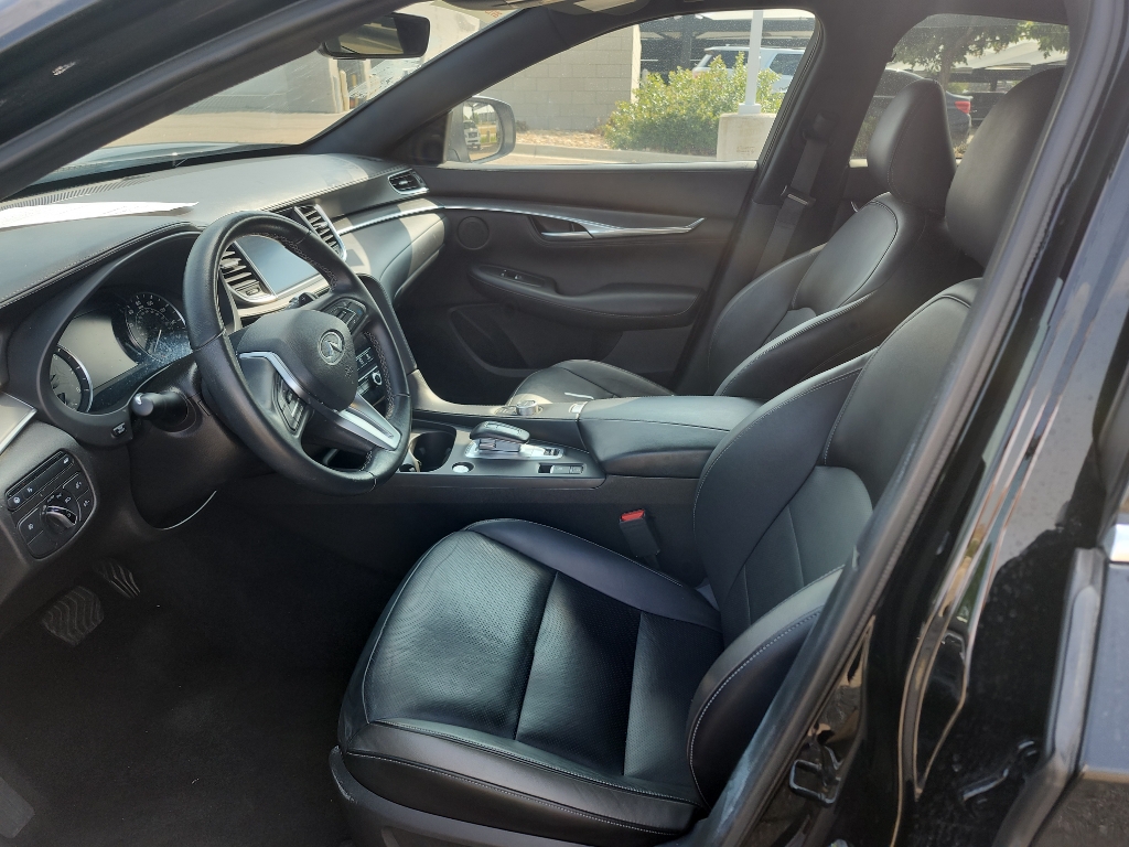 2024 Infiniti QX55 Luxe photo 9