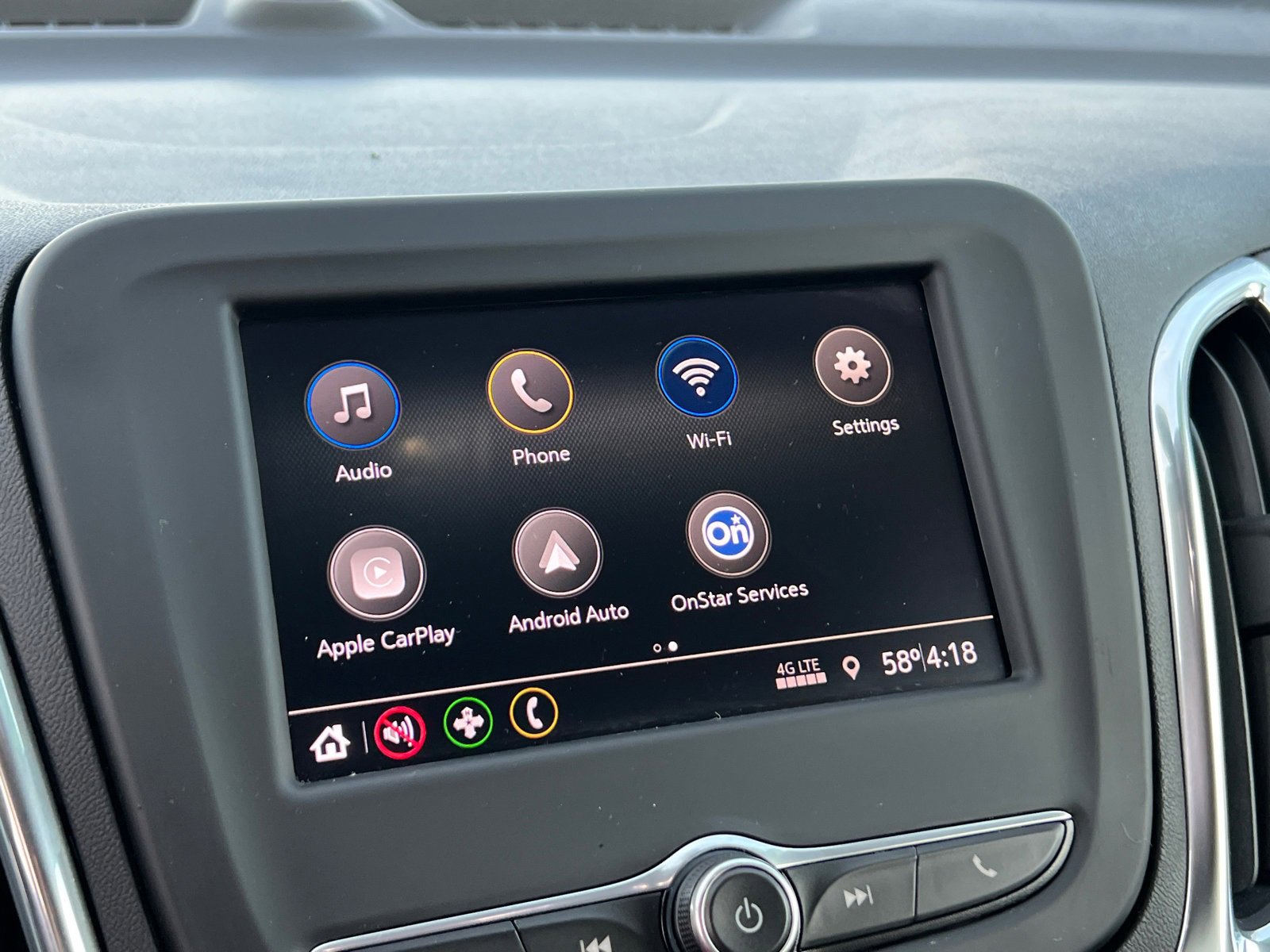 2020 Chevrolet Equinox LT photo 4