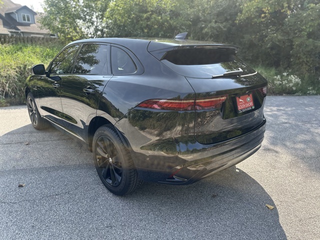2025 Jaguar F-PACE P250 photo 7