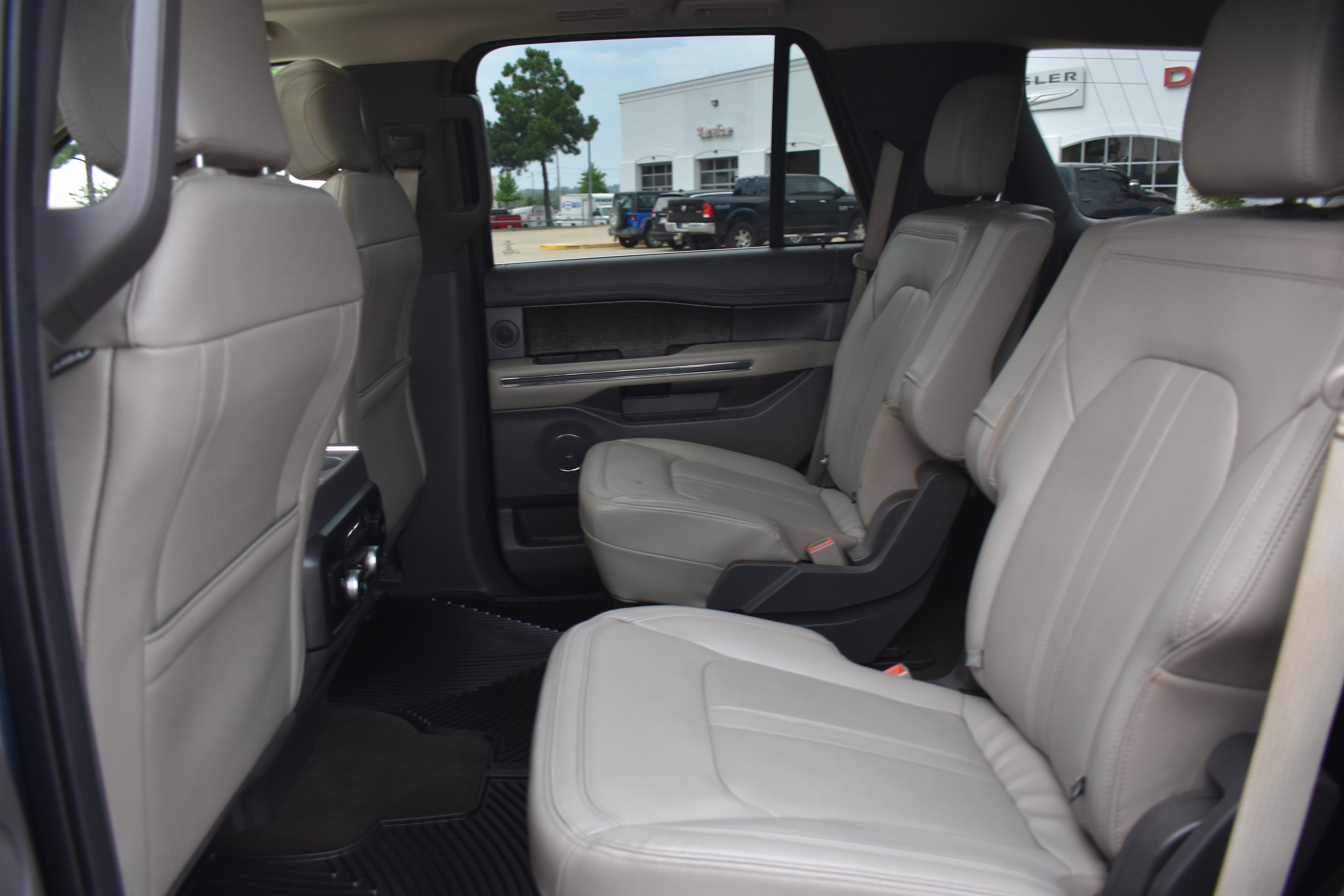 2020 Ford Expedition Limited photo 10