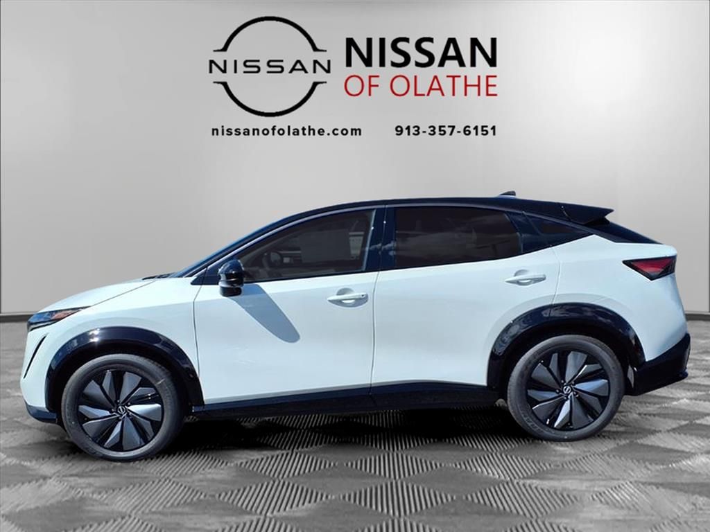 2025 Nissan ARIYA Engage Evolve+ Empower photo 13