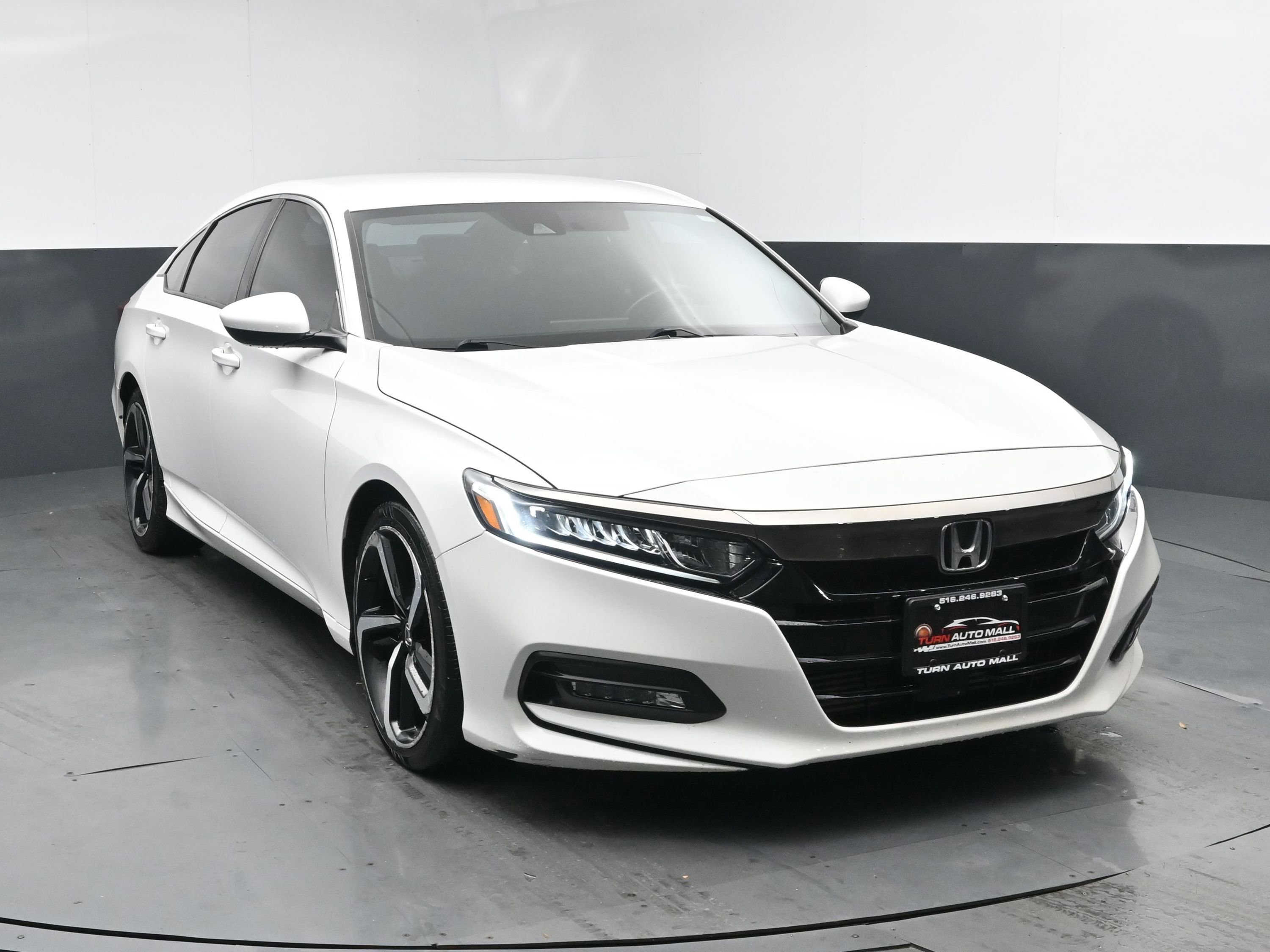 Used 2020 Honda Accord Sport with VIN 1HGCV1F33LA141684 for sale in Northfield, Minnesota