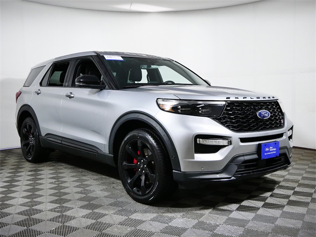 2021 Ford Explorer ST's photo