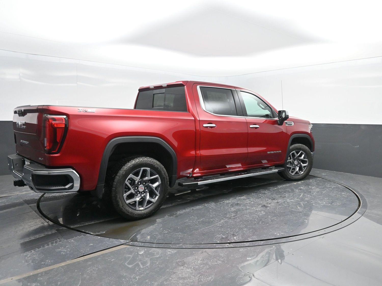 2026 GMC Sierra 1500 SLT's photo