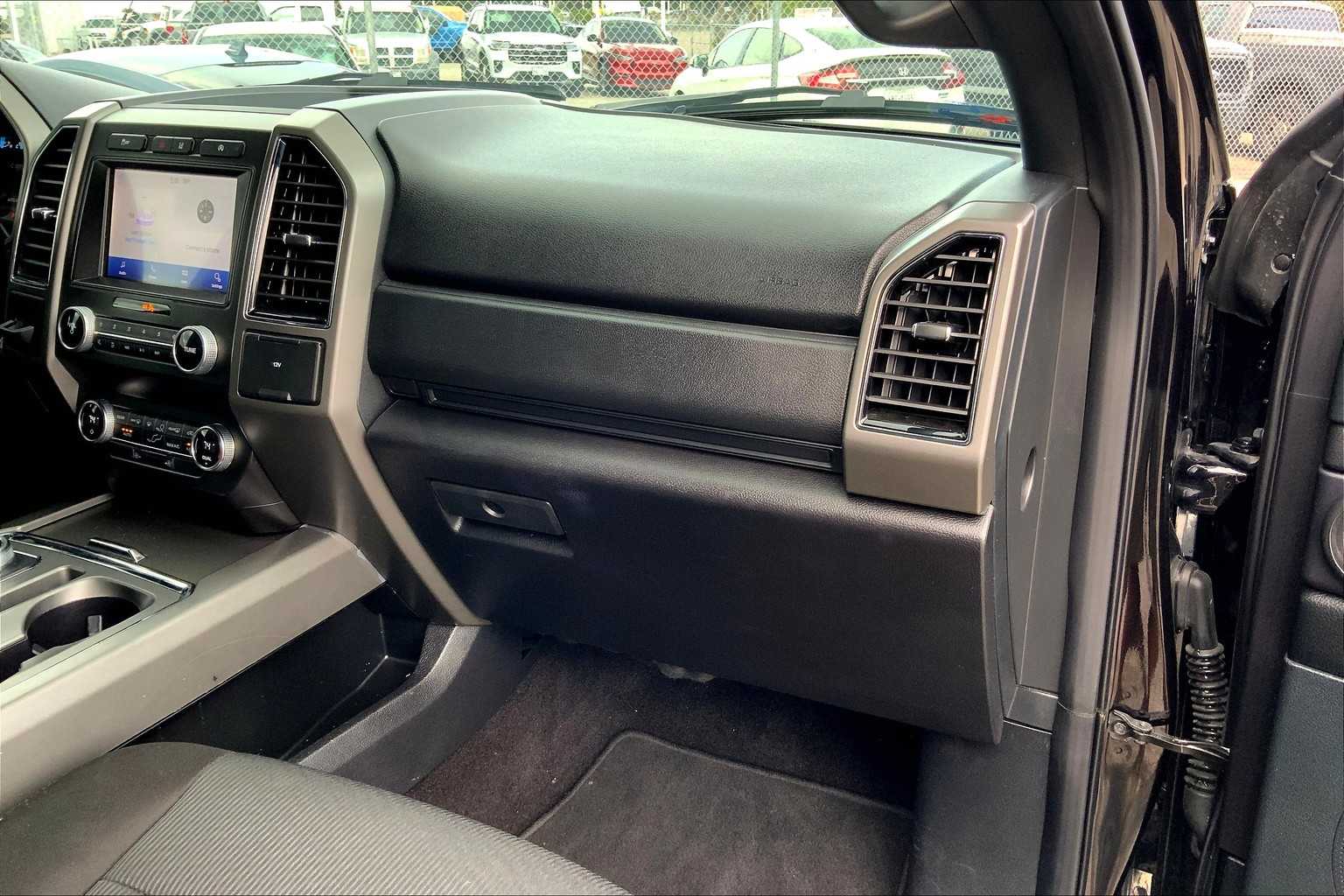 2021 Ford Expedition XLT photo 19
