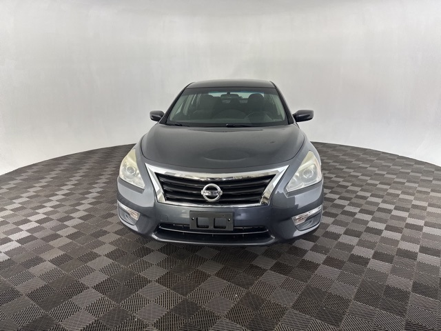 Used 2013 Nissan Altima Sedan SV with VIN 1N4AL3AP3DN408855 for sale in Columbia, MO