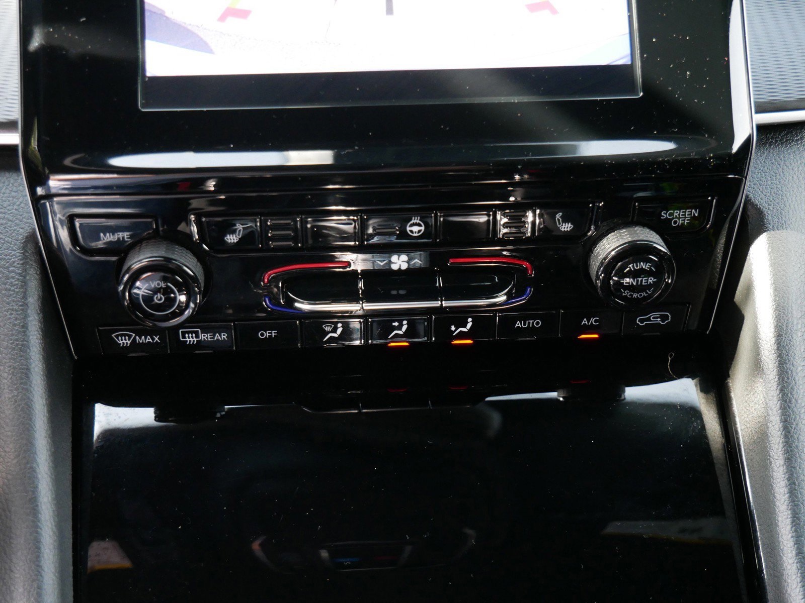 2023 Jeep Grand Cherokee Altitude photo 16