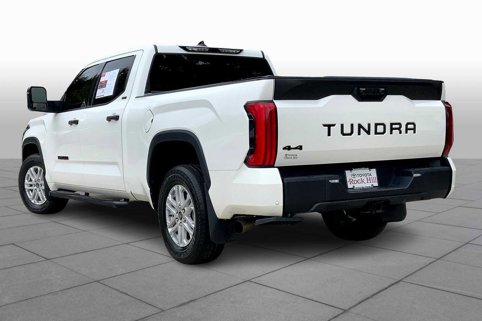 2022 Toyota Tundra SR5 CrewMax photo 10