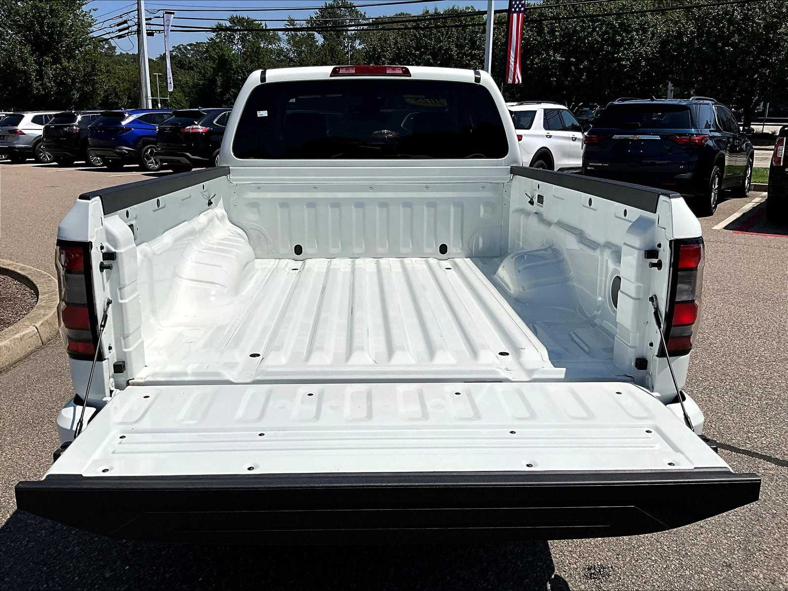 2025 Nissan Frontier SV photo 30