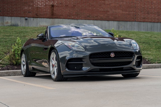 2019 Jaguar F-TYPE R