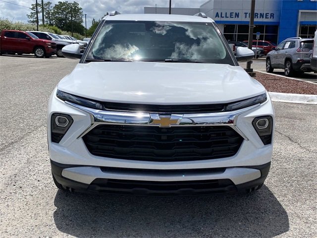 2026 Chevrolet Trailblazer LT photo 2