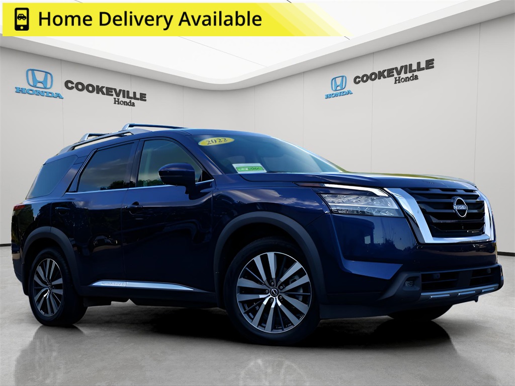 2022 Nissan Pathfinder Platinum's photo