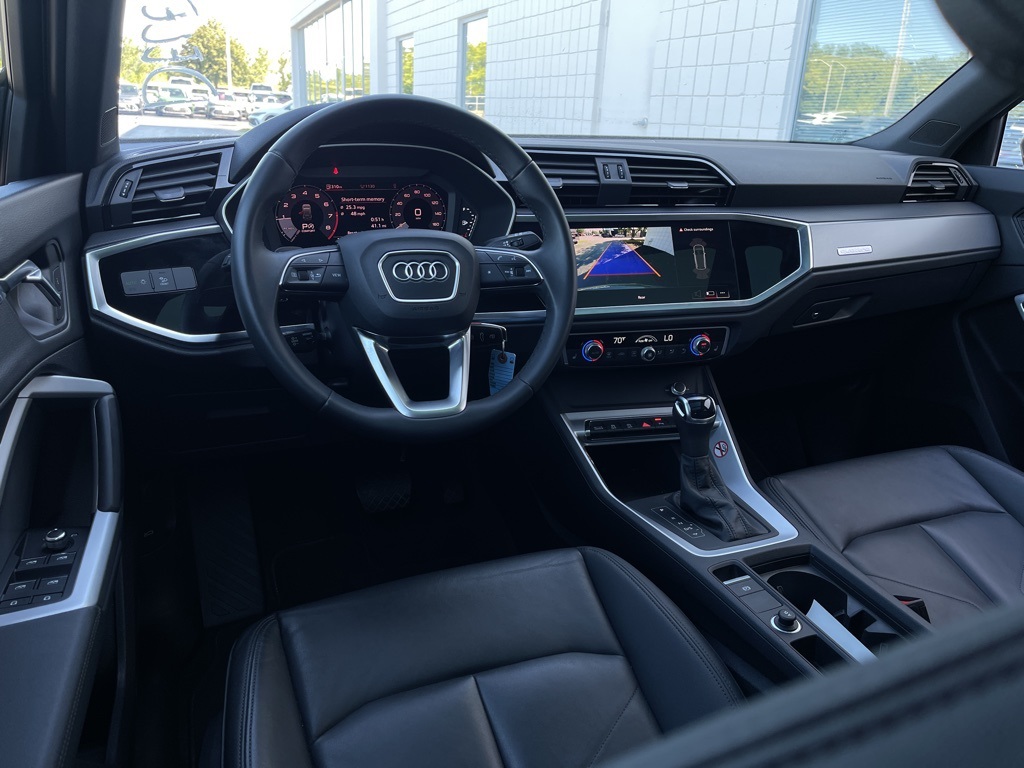 2025 Audi Q3 S line Premium photo 13