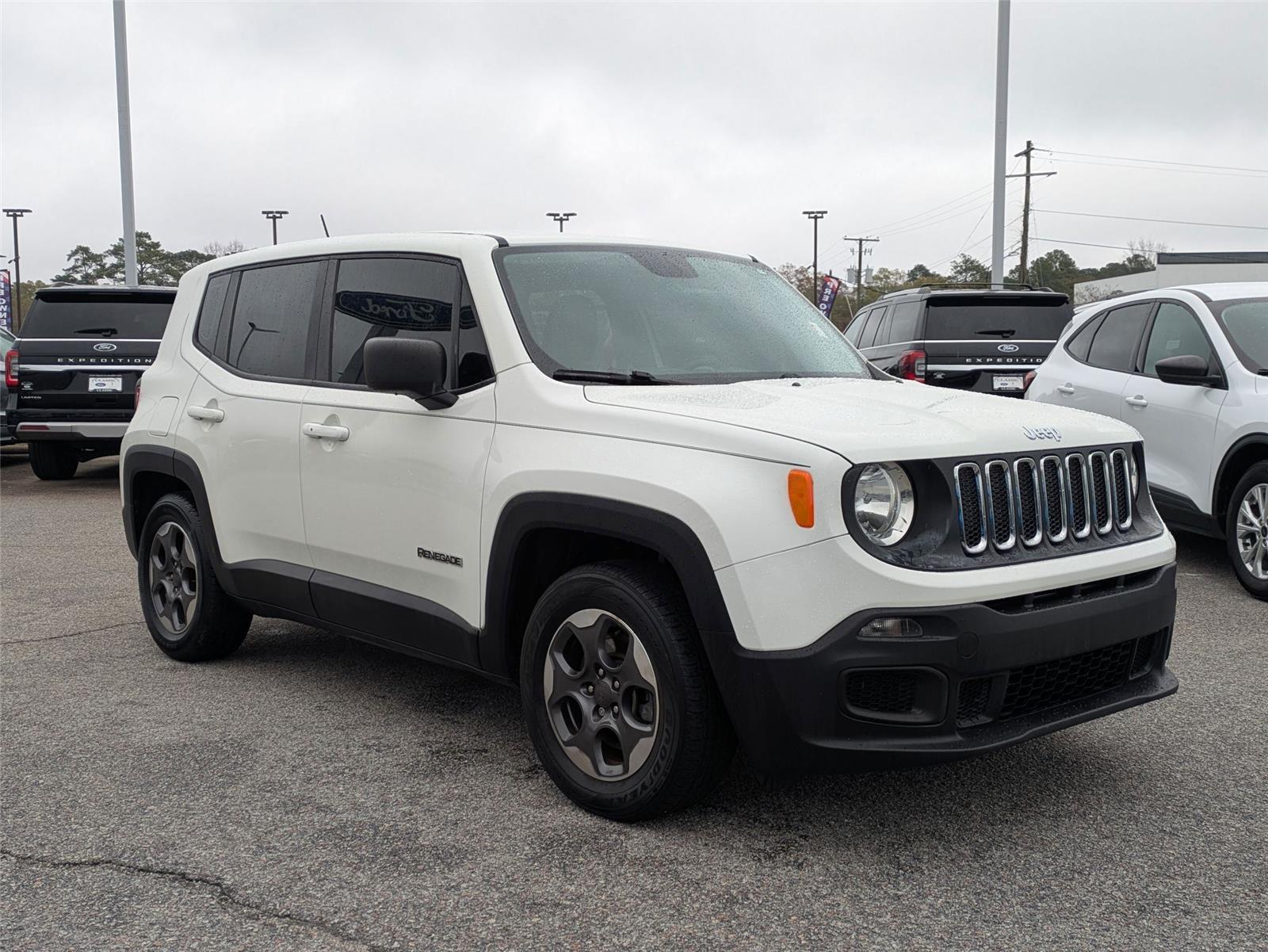 2016 Jeep Renegade Sport photo 2