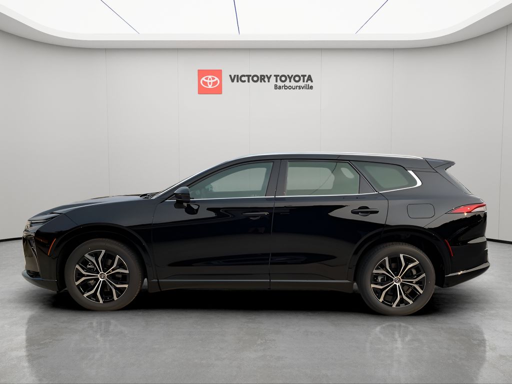 2025 Toyota Crown Signia XLE photo 6