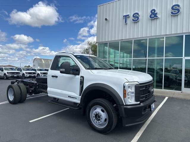 2025 Ford F-450 XL photo 3