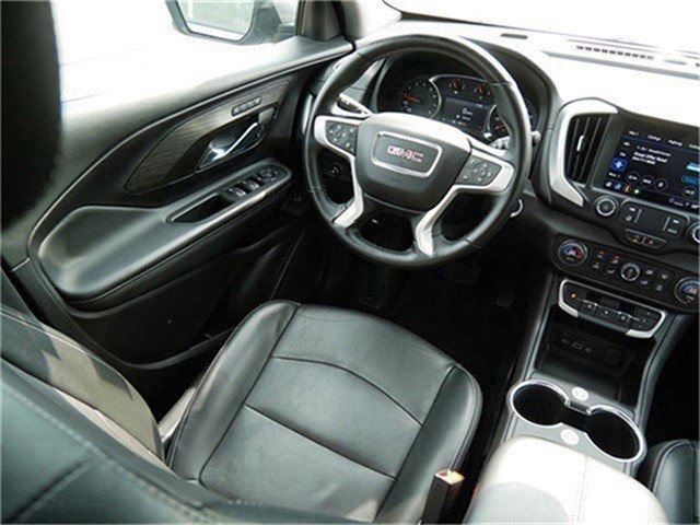 2024 Gmc Terrain SLT photo 9