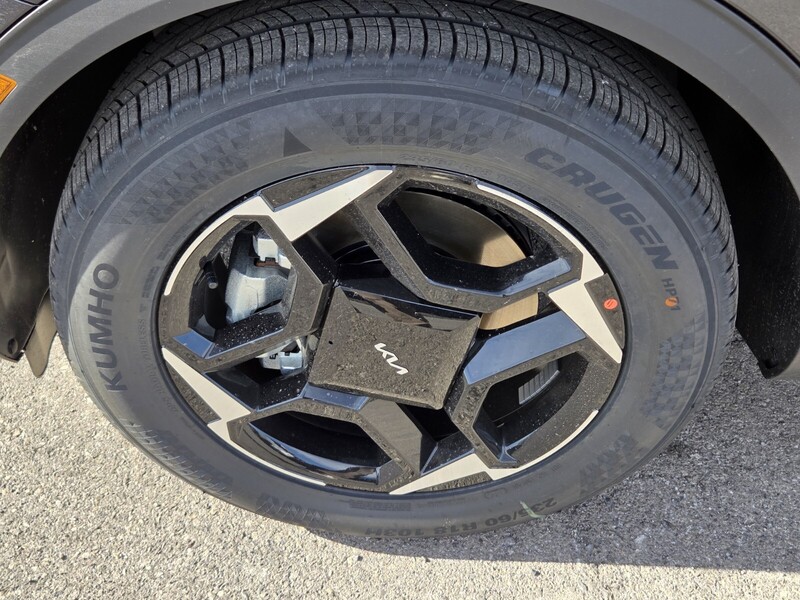 2026 Kia Sportage EX photo 4