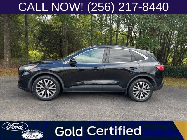 2020 Ford Escape Titanium photo 2