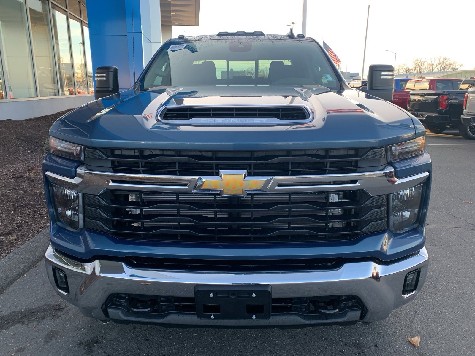 2026 Chevrolet Silverado 2500HD LT photo 2