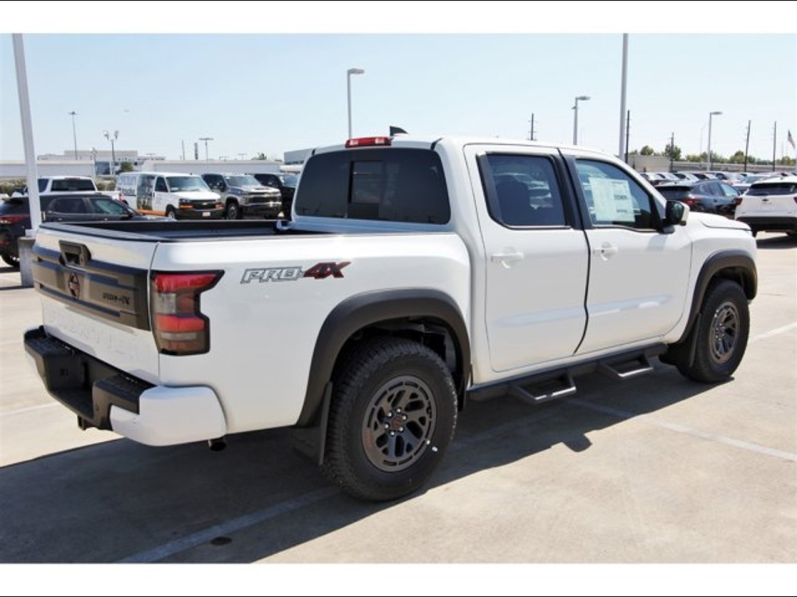2026 Nissan Frontier Crew Cab PRO-4X® White at Robbins Nissan
