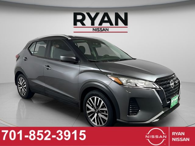 2023 Nissan Kicks SV's photo