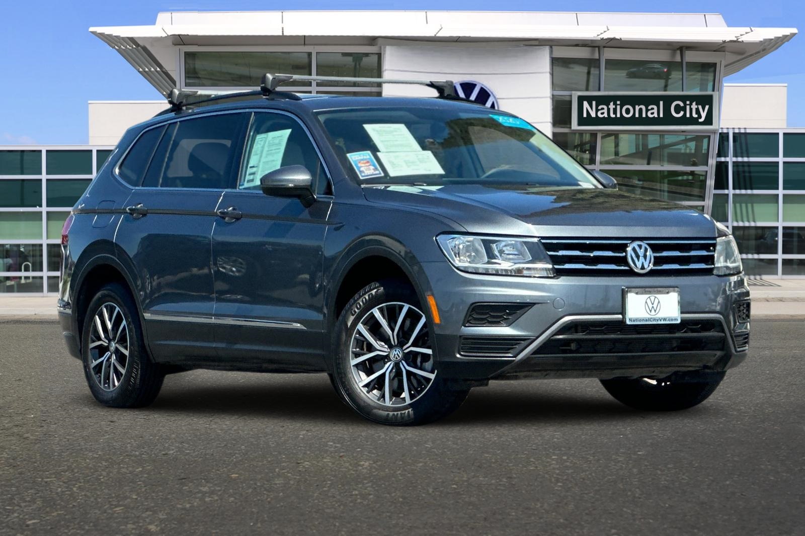 2020 Volkswagen Tiguan SE photo 2