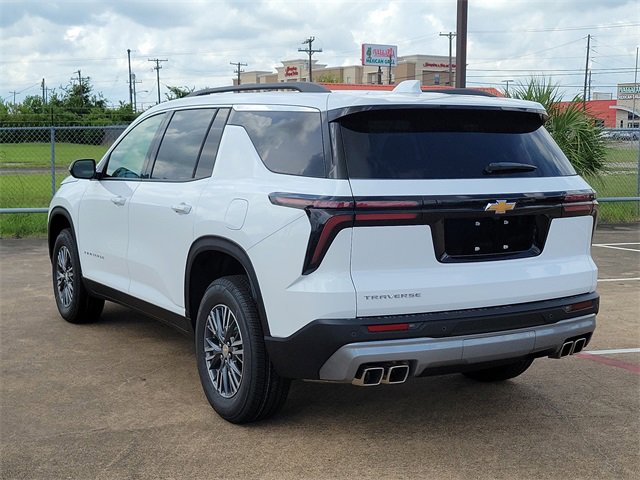 2026 Chevrolet Traverse 1LT photo 4