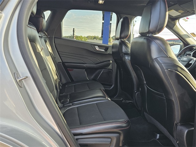 2023 Ford Escape ST-Line photo 16