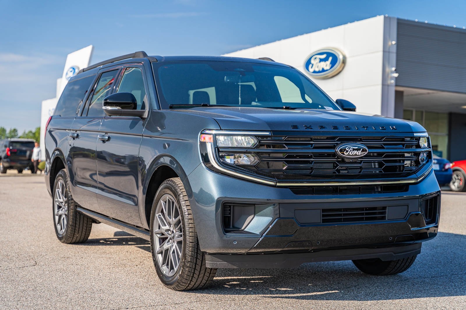 2025 Ford Expedition Platinum's photo